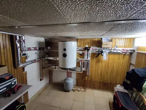 Interiér objektu se zásobníkem teplé vody